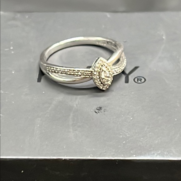 Kay Jewelers Jewelry - Kay Jewelers Sterling Silver White Diamond Ring